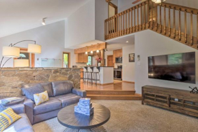 Cozy Blue River Cabin with Treehouse 6 Mi to Skiing